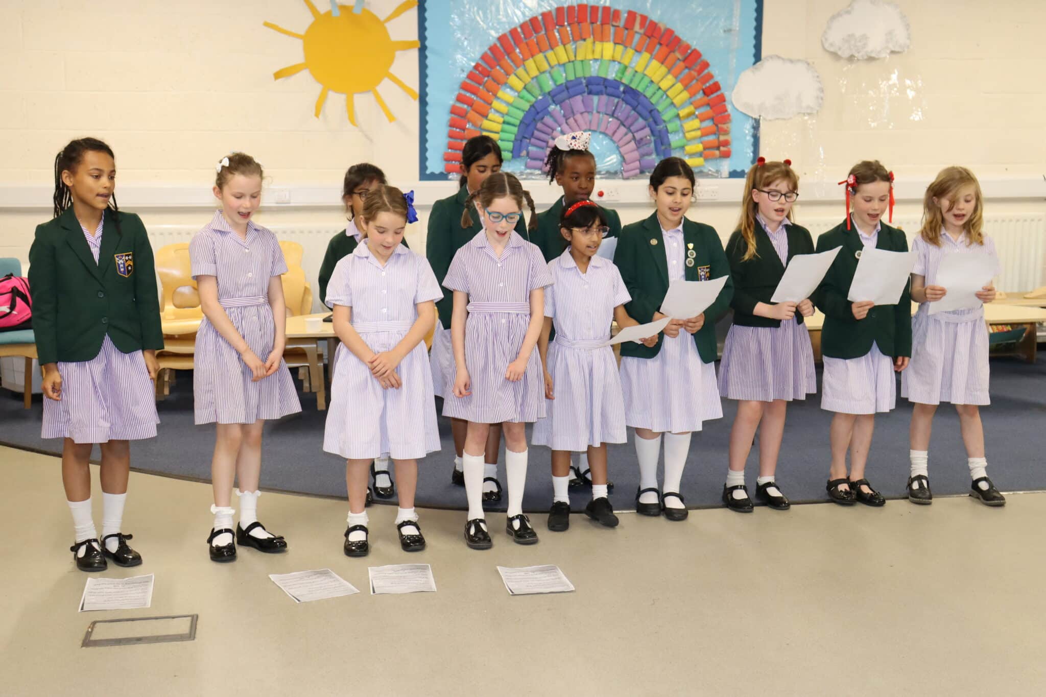 Prep Pupils Enjoy A Coronation Workshop - Old Palace